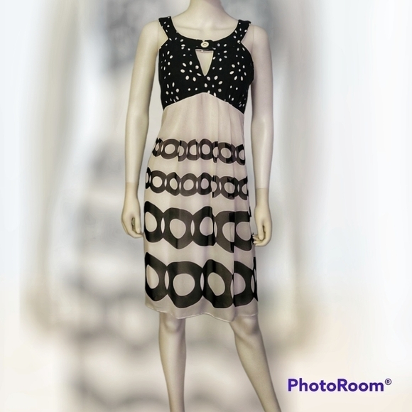 Sangria Monochrome Halter Atomic Mod Babydoll High Waist Chiffon Jumper Dress - Picture 1 of 9